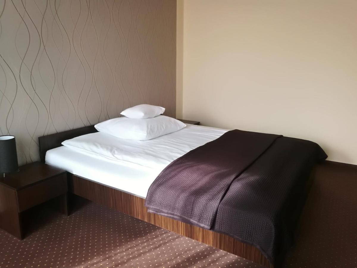 Yuca Hotel Lodz  Exterior photo